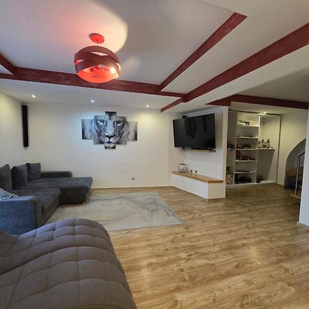 Apartmány Alexander Vrbov Exteriér fotografie
